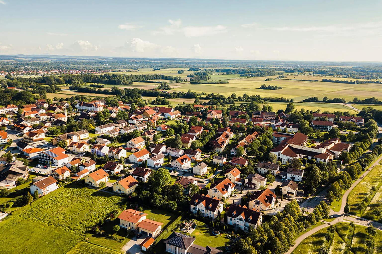 Digital Versorger, Ländliche Region aus Vogelperspektive